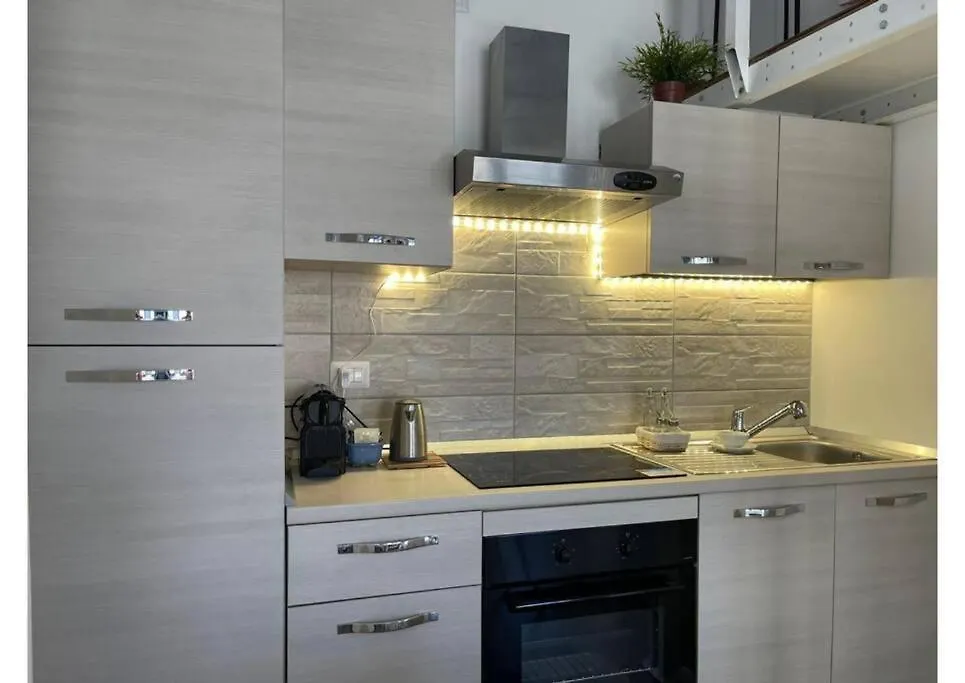 Appartement Sansiro - Fiera - Loft Strategico E Luminoso à Milan 0*,  Italie
